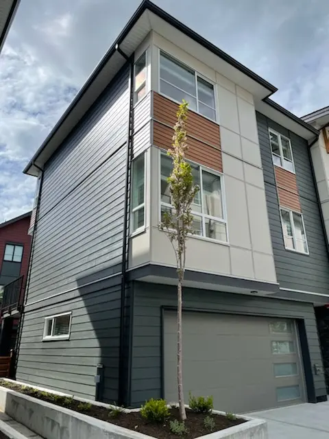 Unit 6-19935 75A Ave, Langley, BC V2Y 4L6