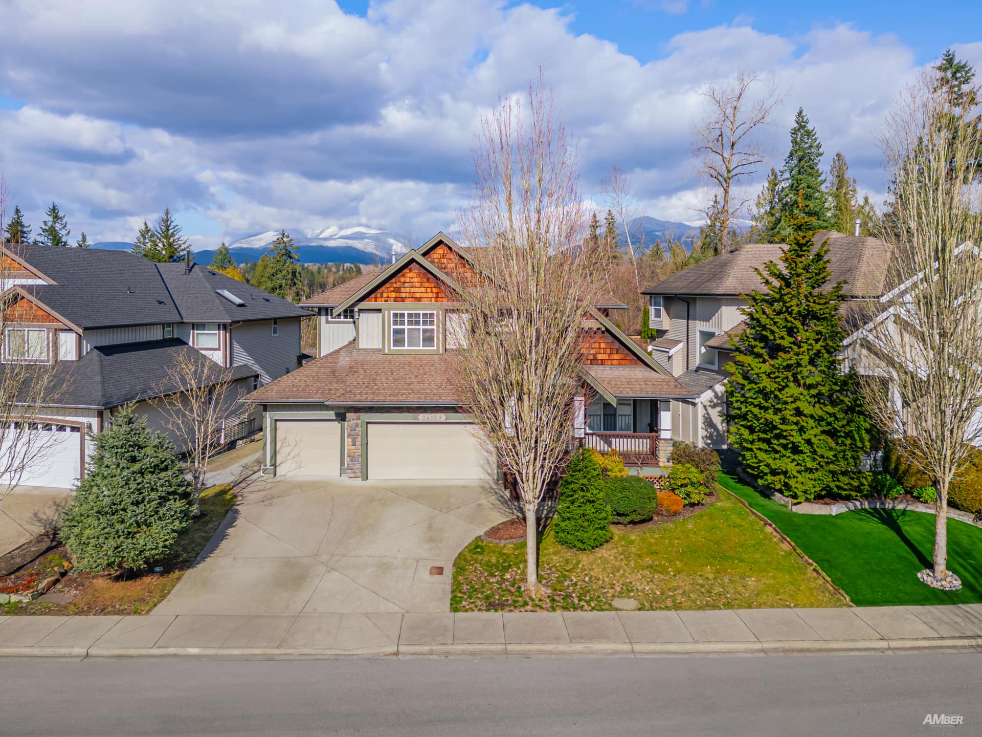 24159 McClure Drive, Maple Ridge, BC V2W2B8
