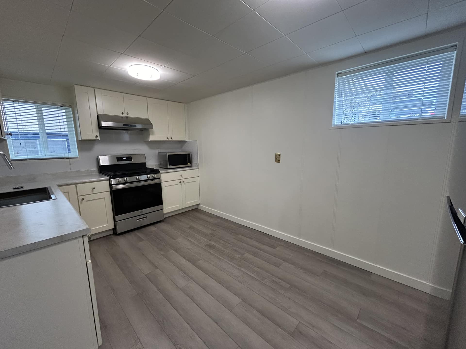 4740 Brentlawn Drive, Burnaby BC V5C3V5_Downstairs