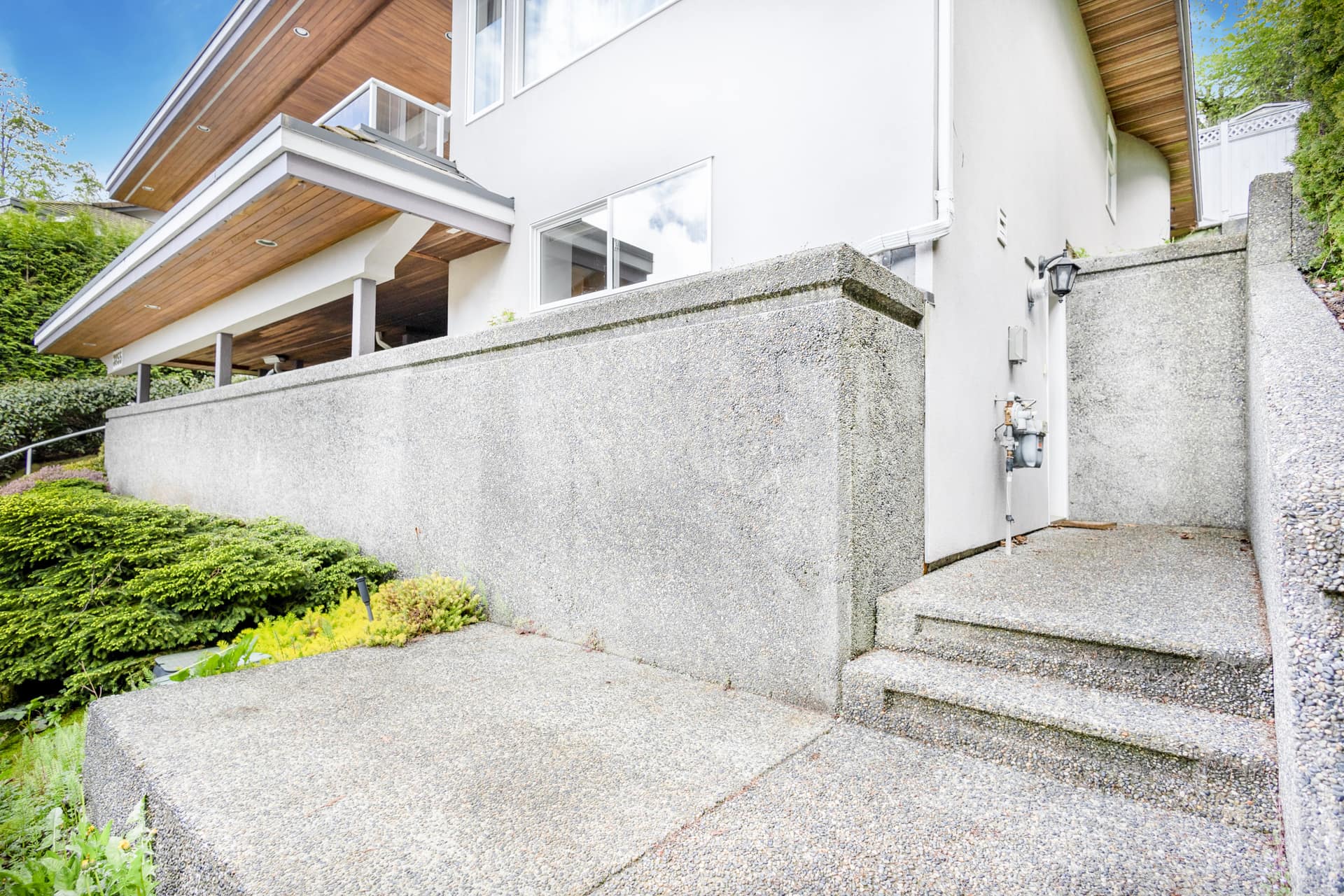 3855 Sauve Place, North Vancouver BC V7K 3C8