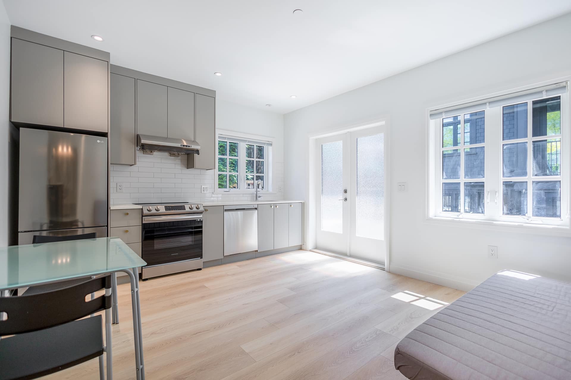 3887 W 15th Avenue, Vancouver BC V6R 3A1