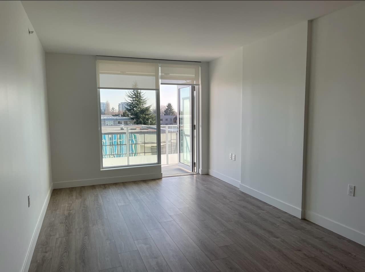 520-6328 No.3 Road, Richmond BC V6Y 2B3