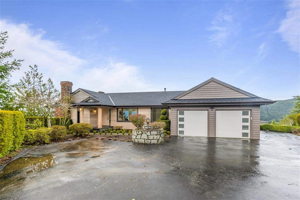 5225 Timberfeild Rd, West Vancouver BC V7W 2Y5