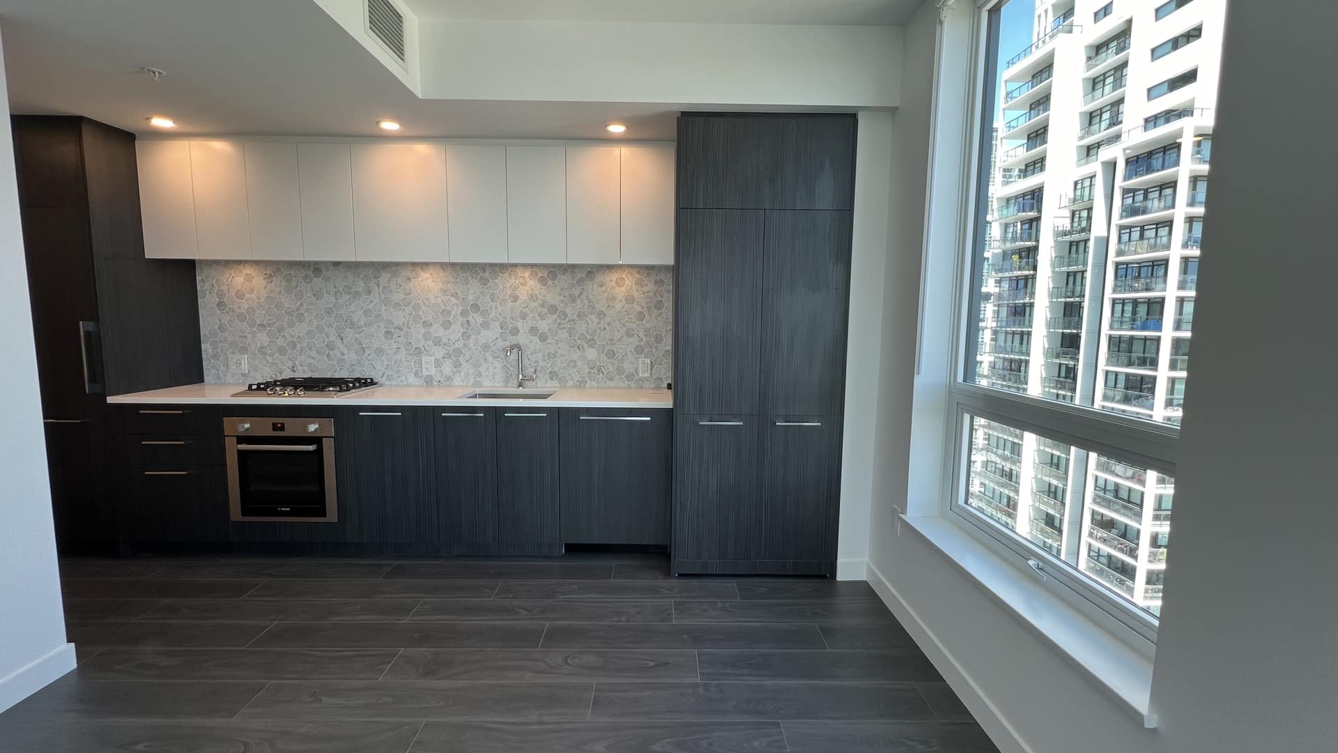 1402-2425 Alpha Avenue, Burnaby BC V5C 0N6