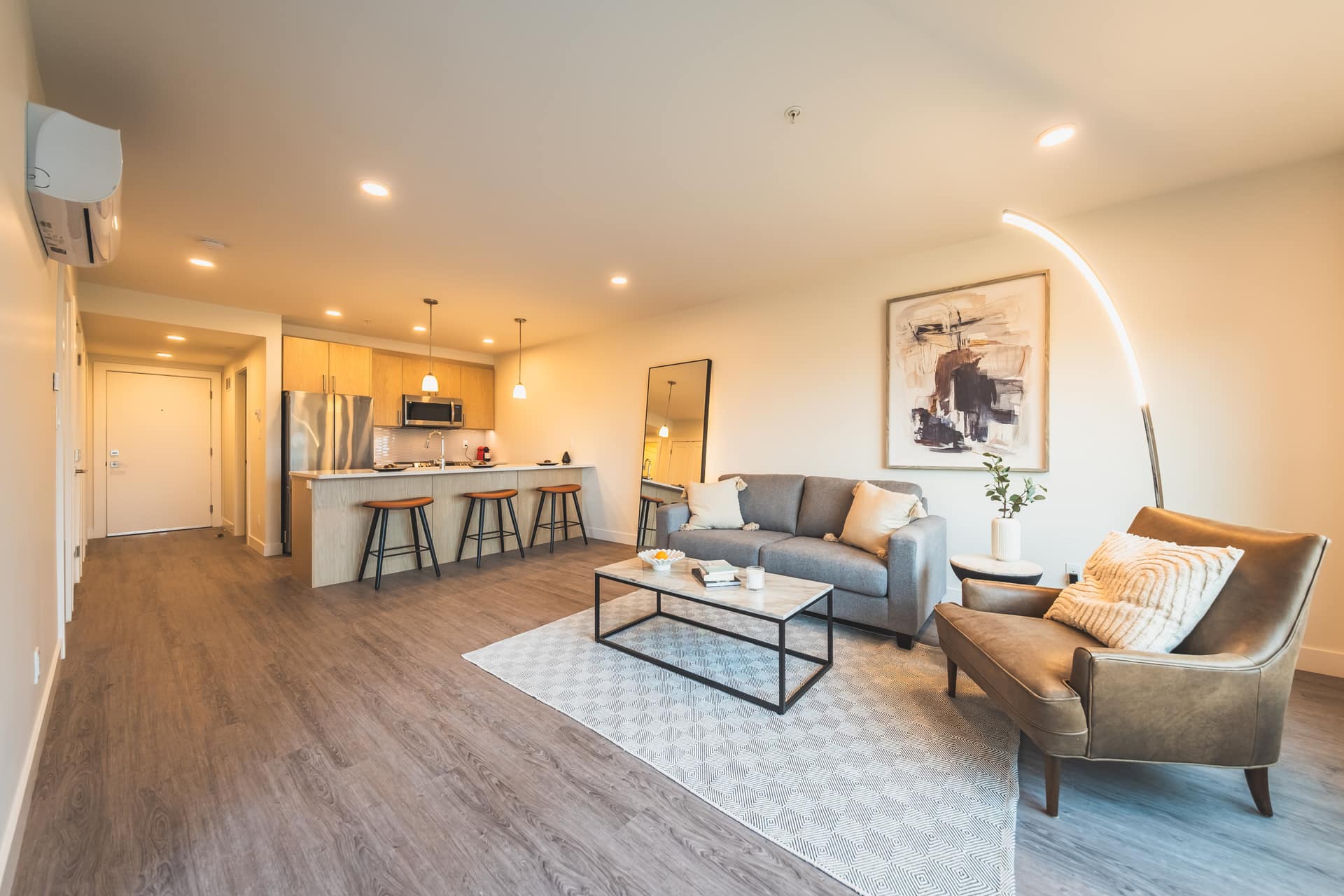 S3xx-135 Haliburton Street, Nanaimo BC V9R 4V9