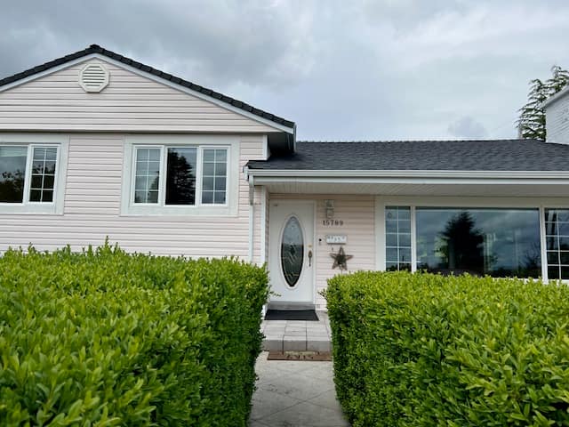 15789 Cliff Avenue , White Rock BC V4B 1W4