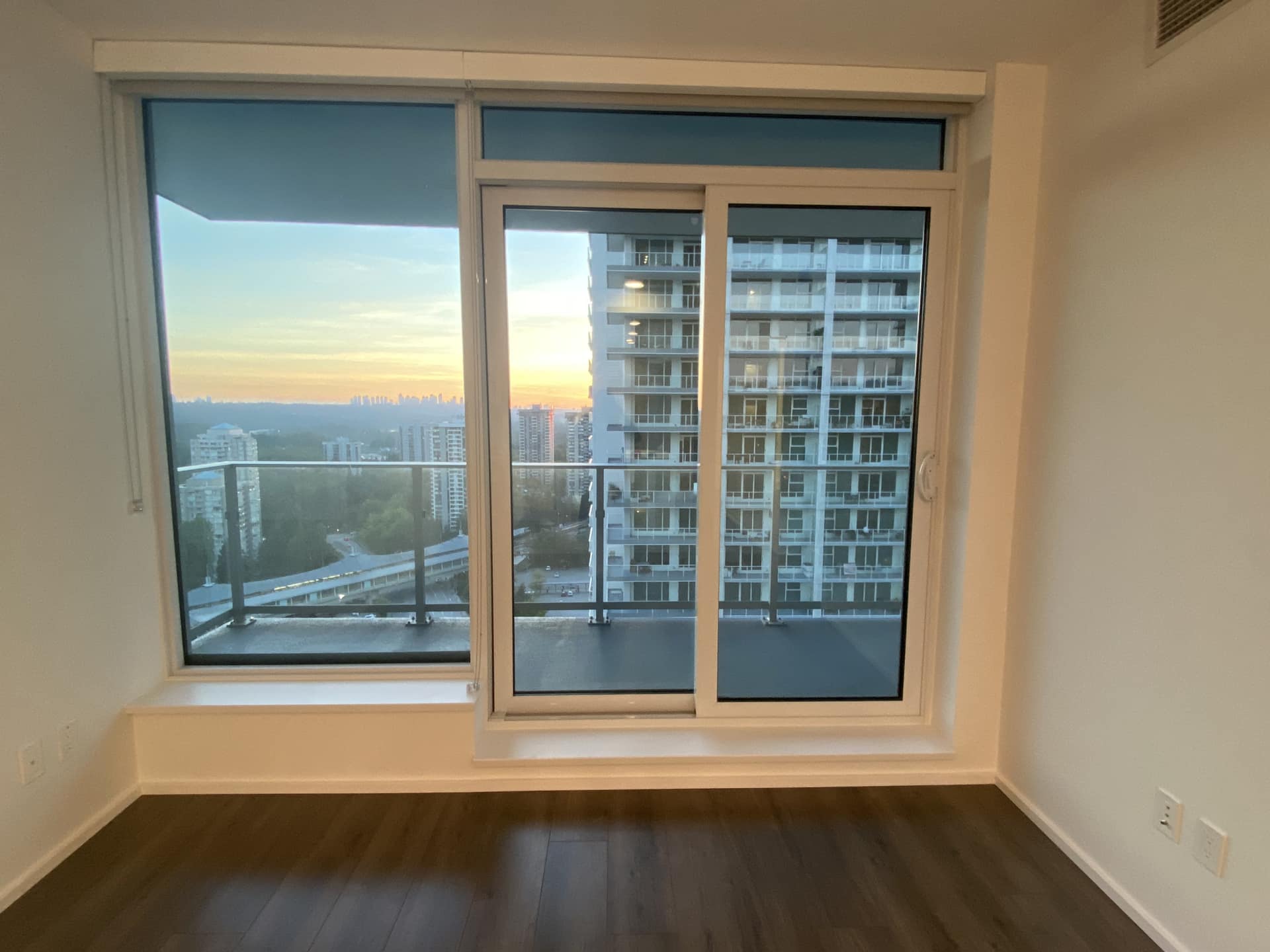 1801-3888 Evergreen Place, Burnaby BC V3J 0M3