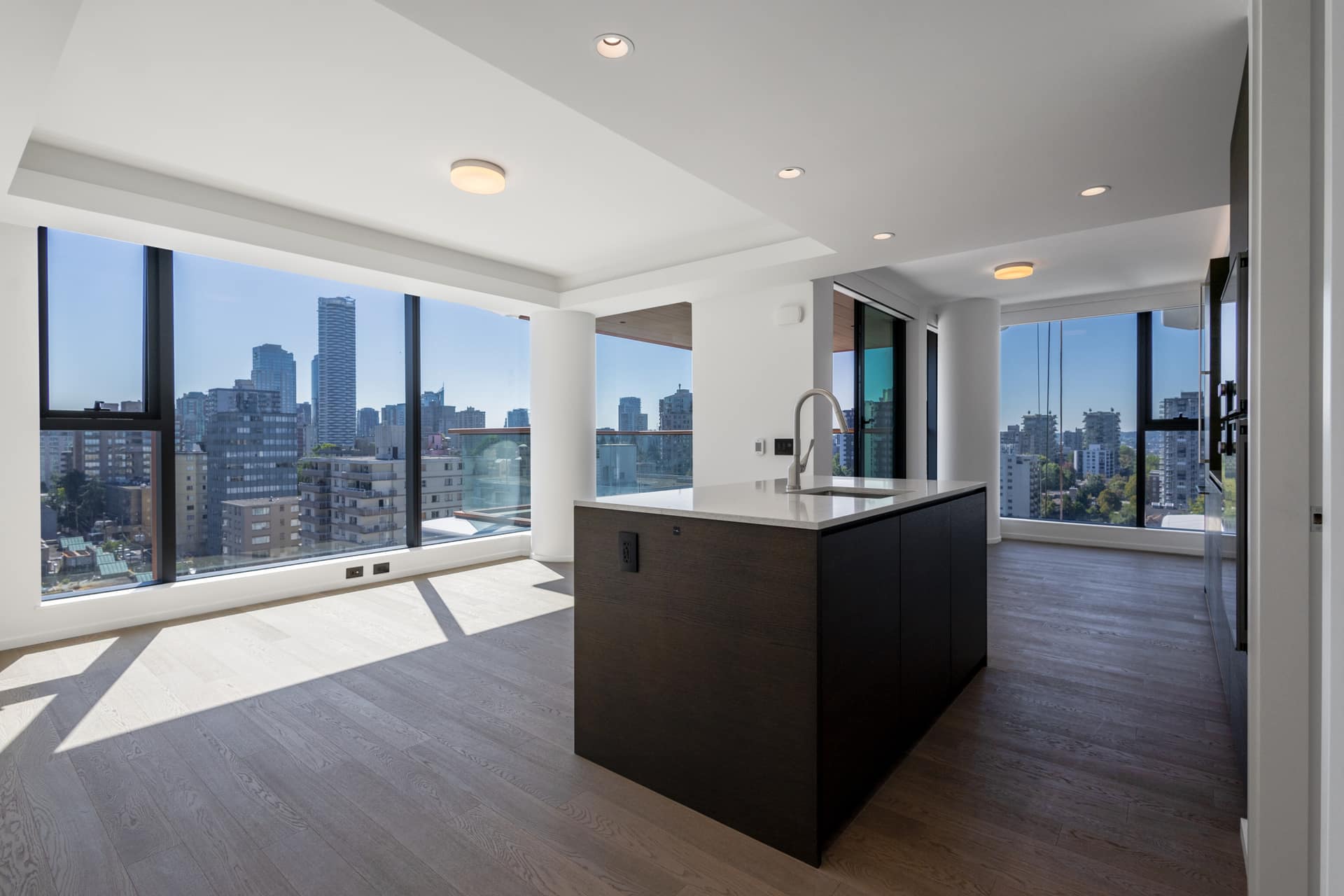 1806-1408 Robson Street, Vancouver BC V6G 0E6