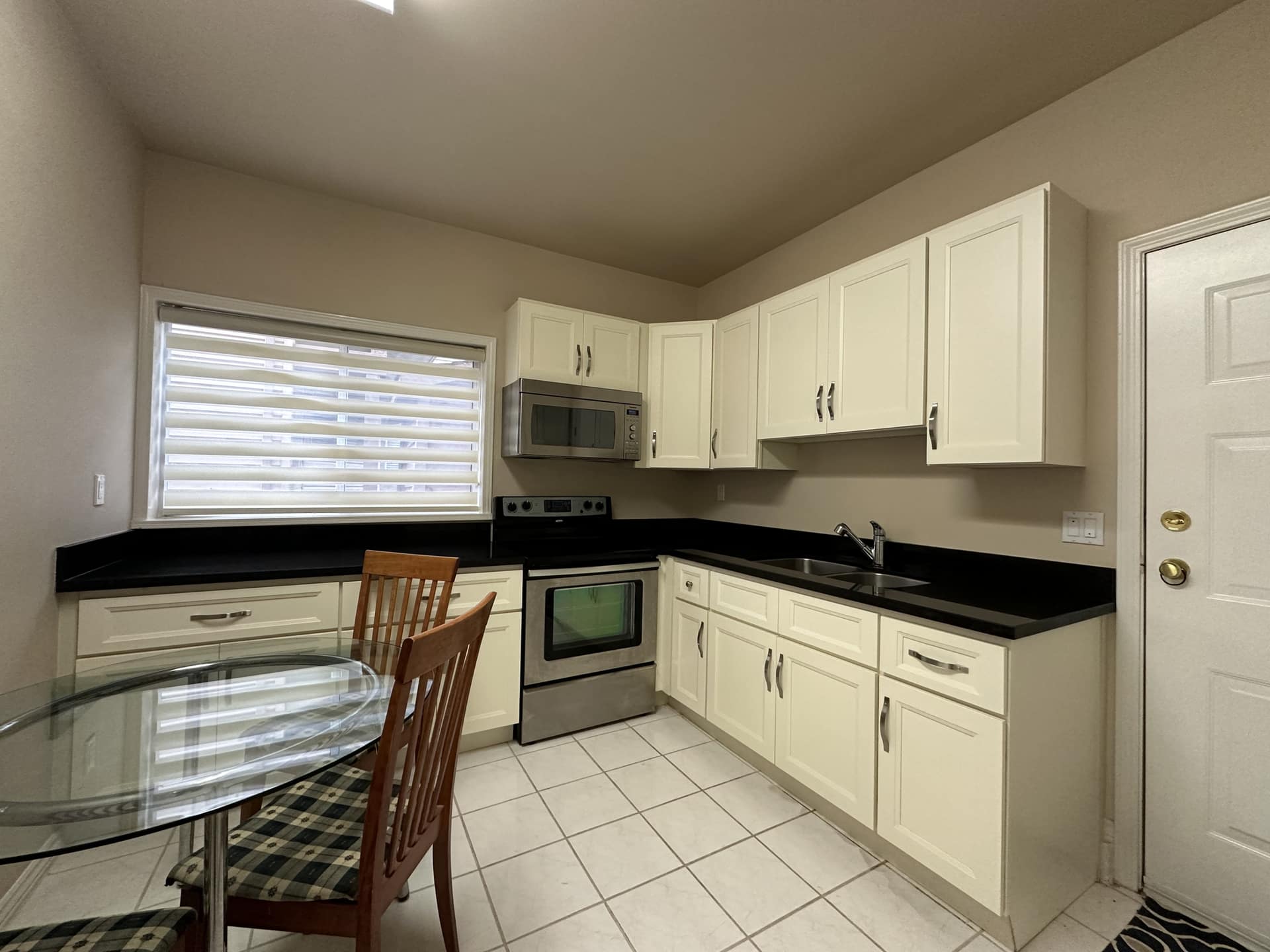 48 Timbercrest Drive, Port Moody, BC V3H 4T7(Basement)