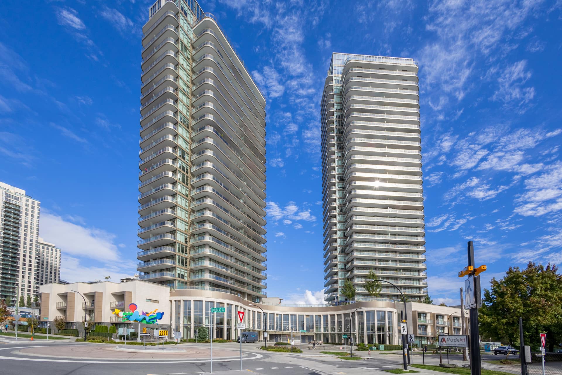 601-5333 Goring Street, Burnaby, BC V5B 0B6