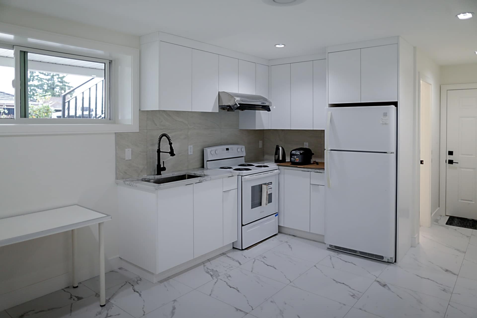 7746 14th Avenue, Burnaby BC V3N 2A9