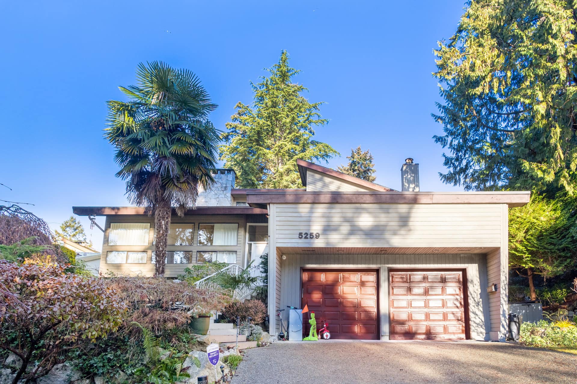 5259 Kew Road, West Vancouver BC V7W 2W1