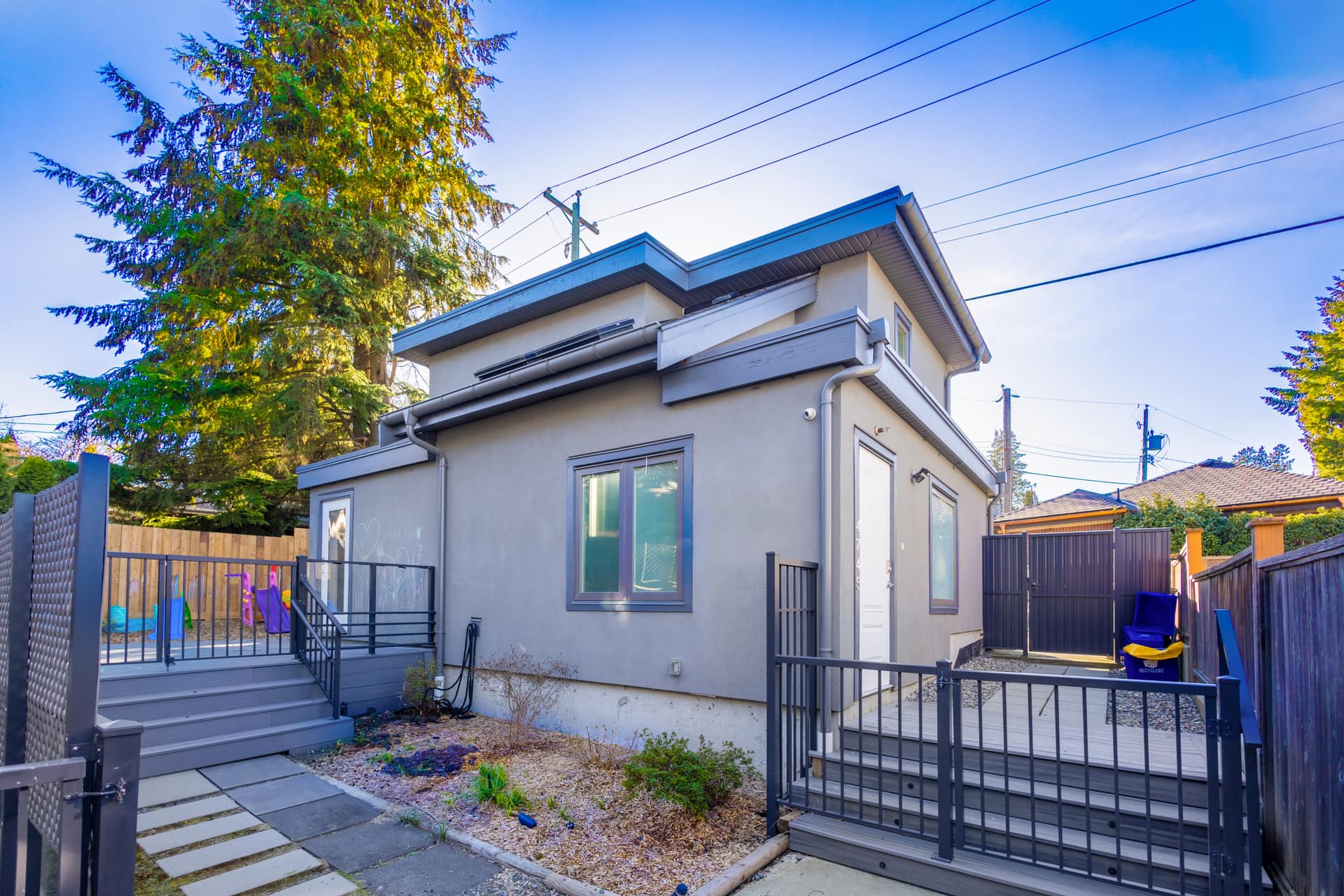 4749 Osler Street, Vancouver BC V6H 2Y5