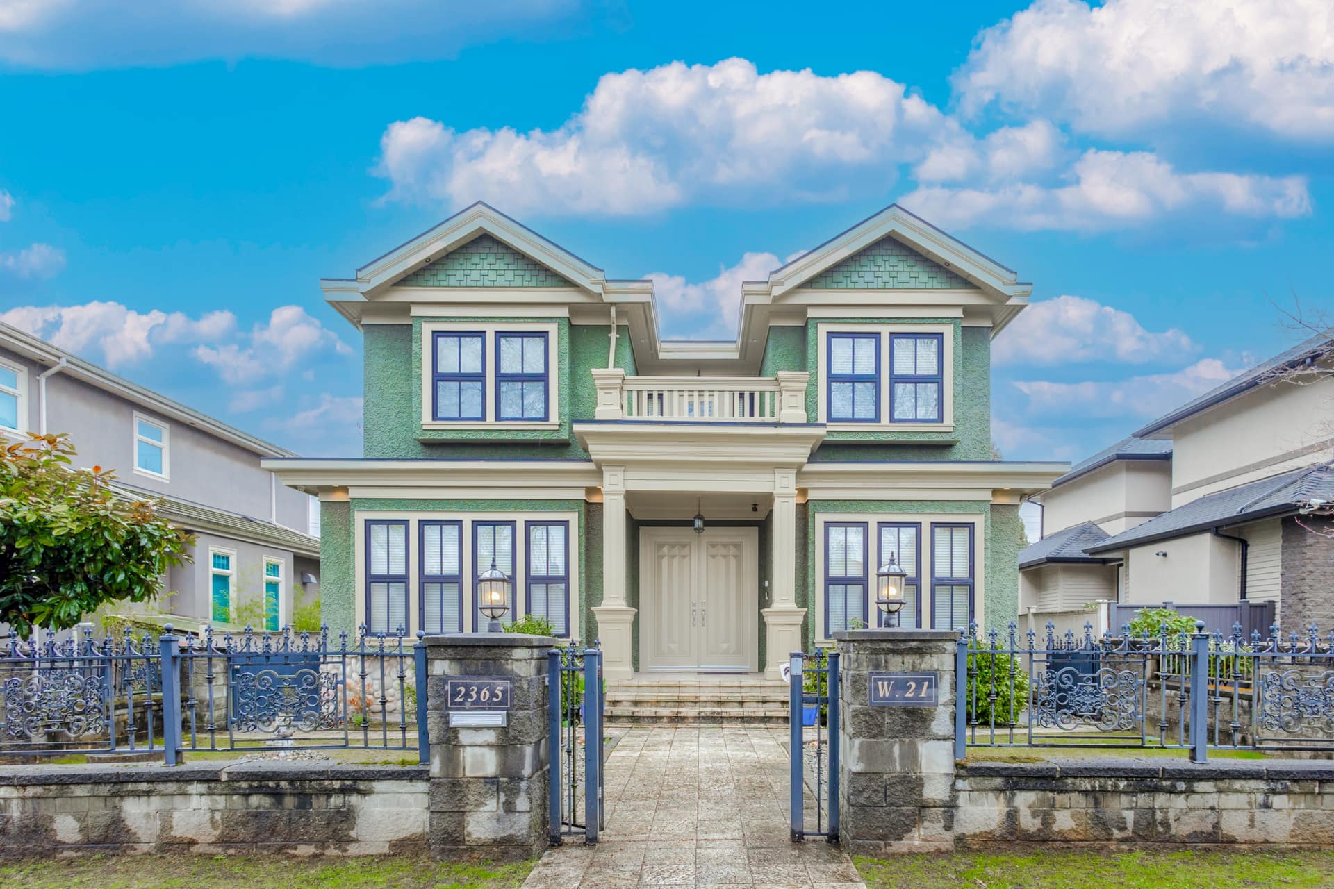2365 W 21st Avenue, Vancouver BC V6L 1J6