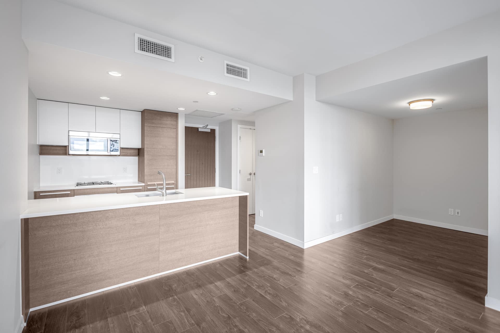 2107-4485 Skyline Drive,Burnaby BC V5C 0J2