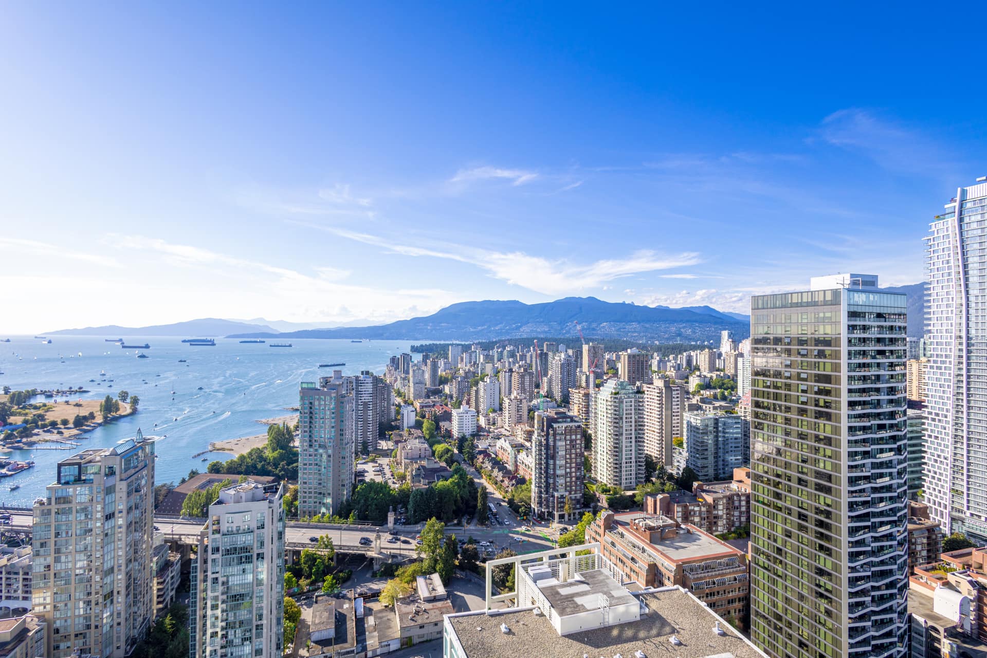 4702-1480 Howe Street, Vancouver, BC V6Z 1R8