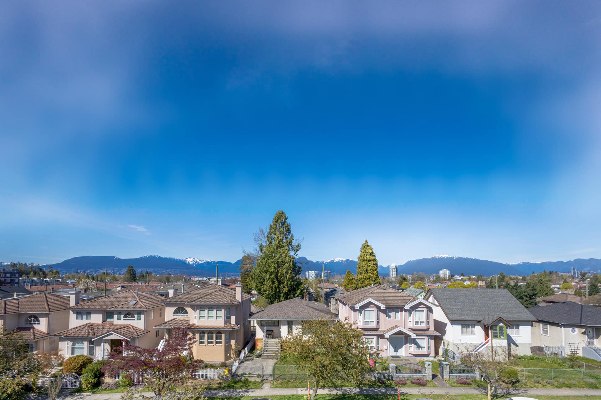 1-2166 E 42nd Avenue, Vancouver BC V5P 1L8