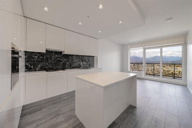 4809-4650 Brentwood Drive, Burnaby BC V5C 0G2