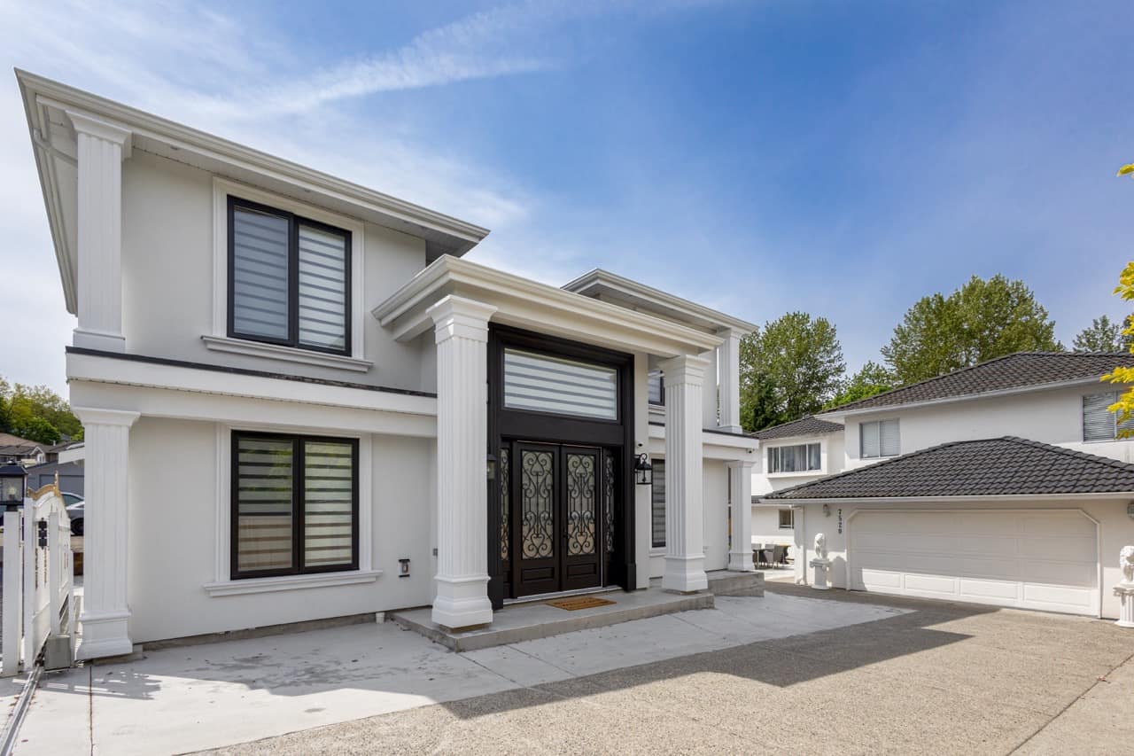 L1-7520 Cariboo Road, Burnaby BC V3N 4A9