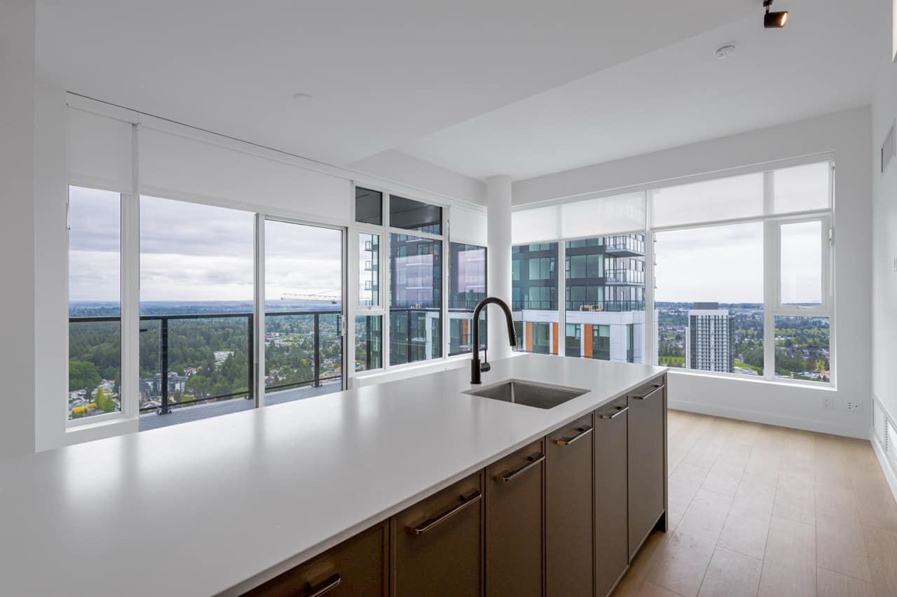 4107-13725 George Junction,Surrey,BC V3T 0V7