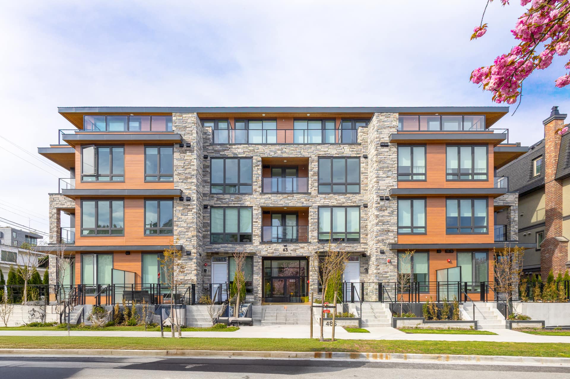 203-485 W 63rd Avenue, Vancouver West BC V5X 2J3