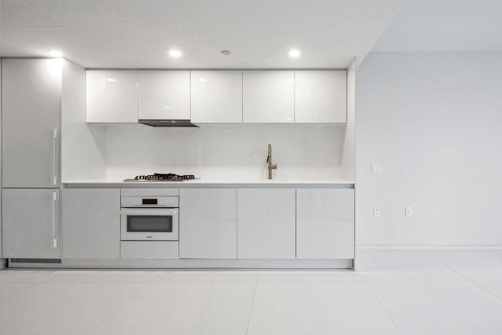 1605-1033 Nelson Street, Vancouver BC V6E 0E5