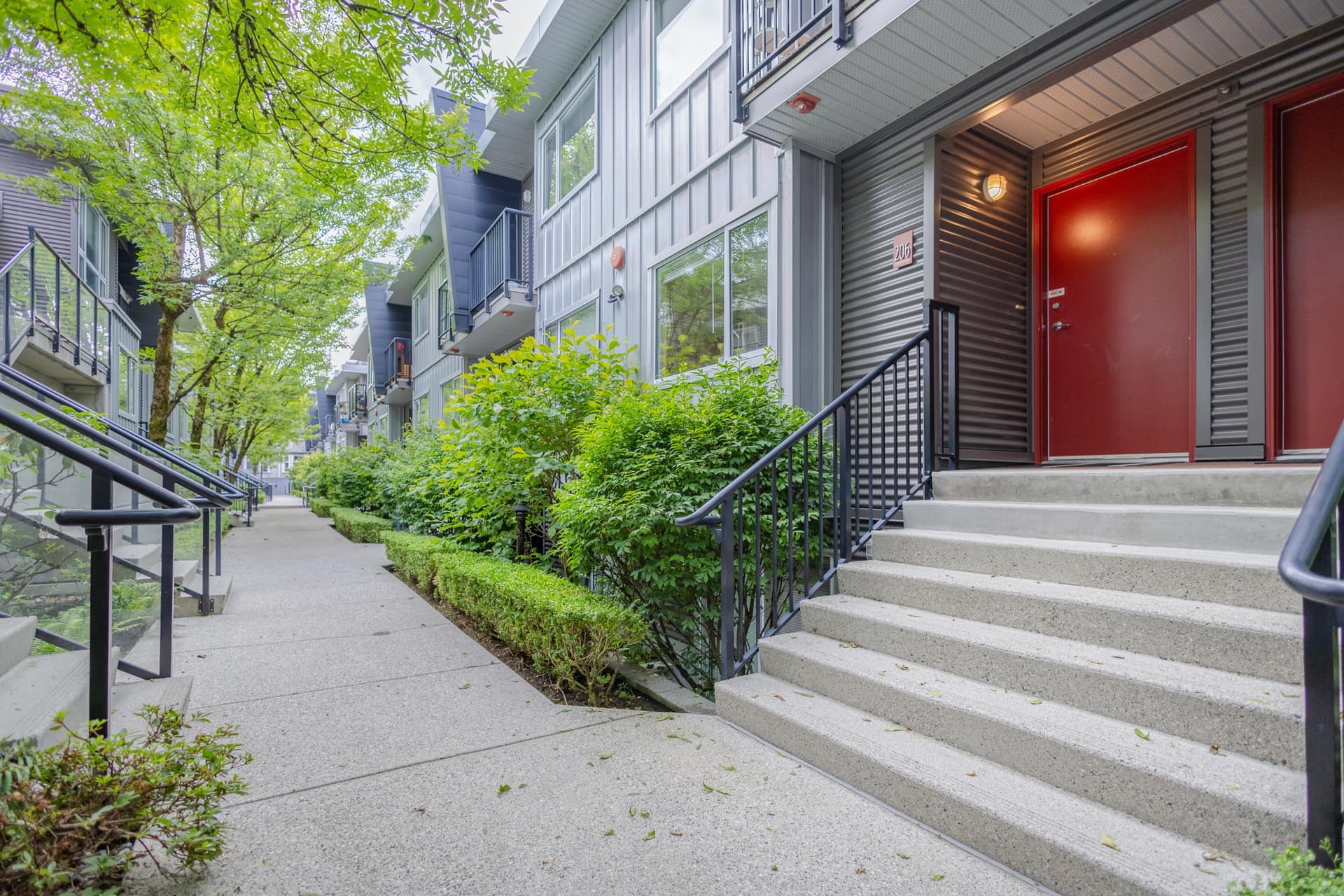 206-668 W 6th Avenue, Vancouver BC V5Z 1A3