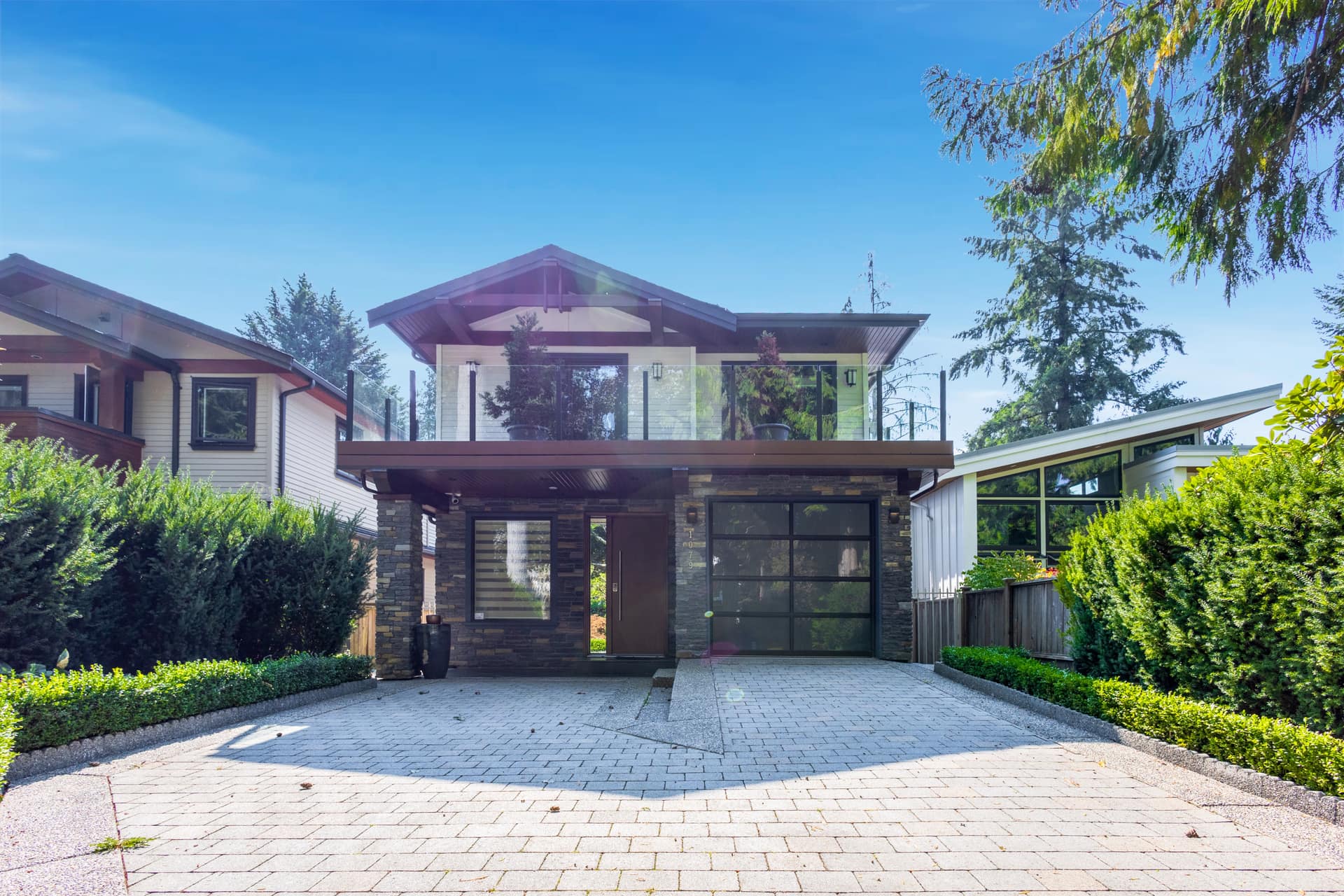 Basement Suite – 1079 Canyon Boulevard, North Vancouver V7R 2K5