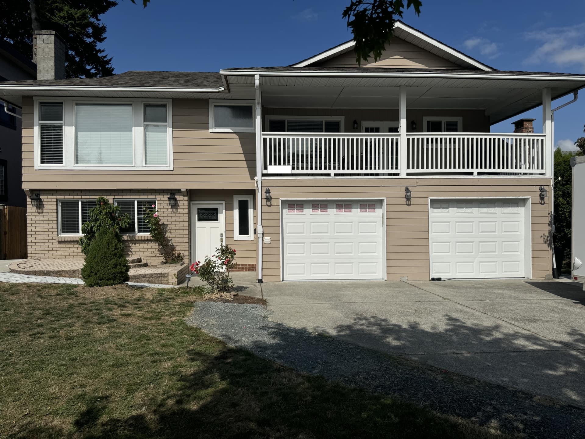 15451 Roper Avenue, White Rock BC V4B 2G4