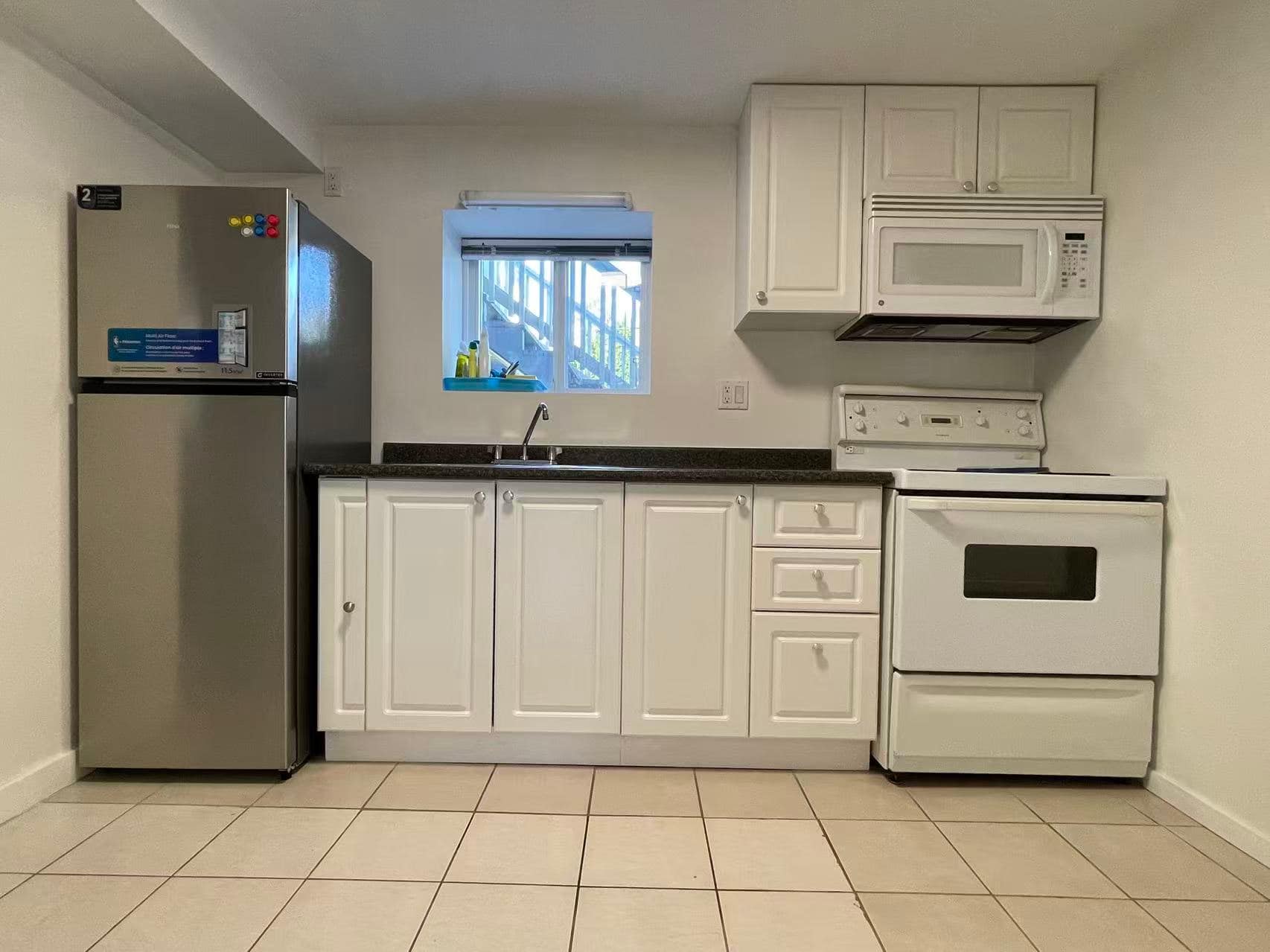 74xx Kraft Crescent, Burnaby, BC V5A 1Z4