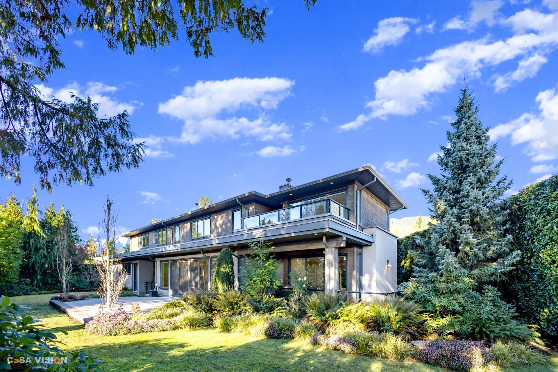 1760 Ottawa Pl, West Vancouver, BC V7V 2T7