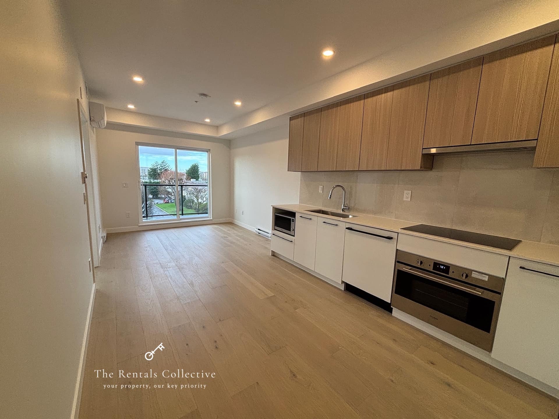 #B2 ,5398 207th St , Langley, BC V3A 2E6