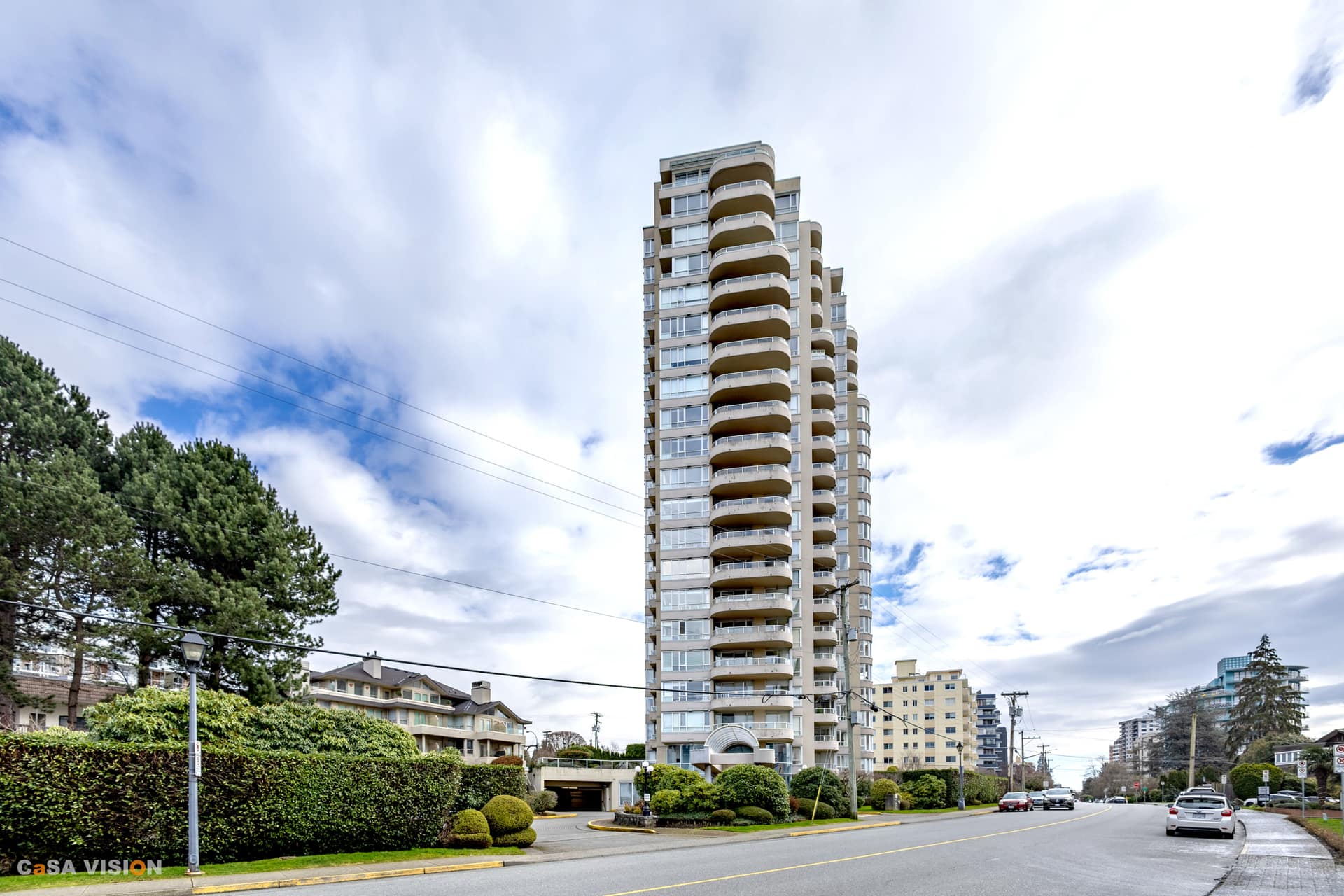 2203 Bellevue Avenue #702, West Vancouver, BC