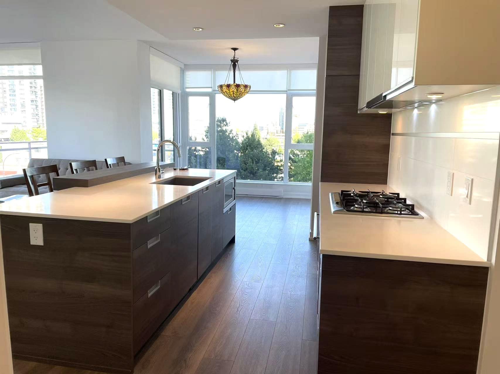 4688 Kingsway, Burnaby, BC