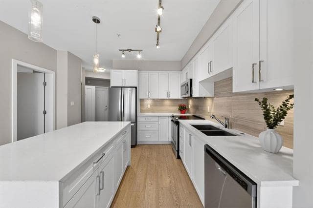 D202 20211 66 Avenue, Langley, BC
