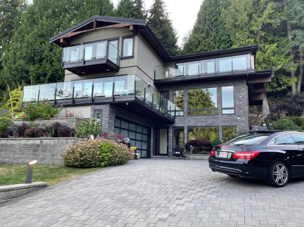 In-Law Suite-5xx St Giles Rd, West Vancouver, BC