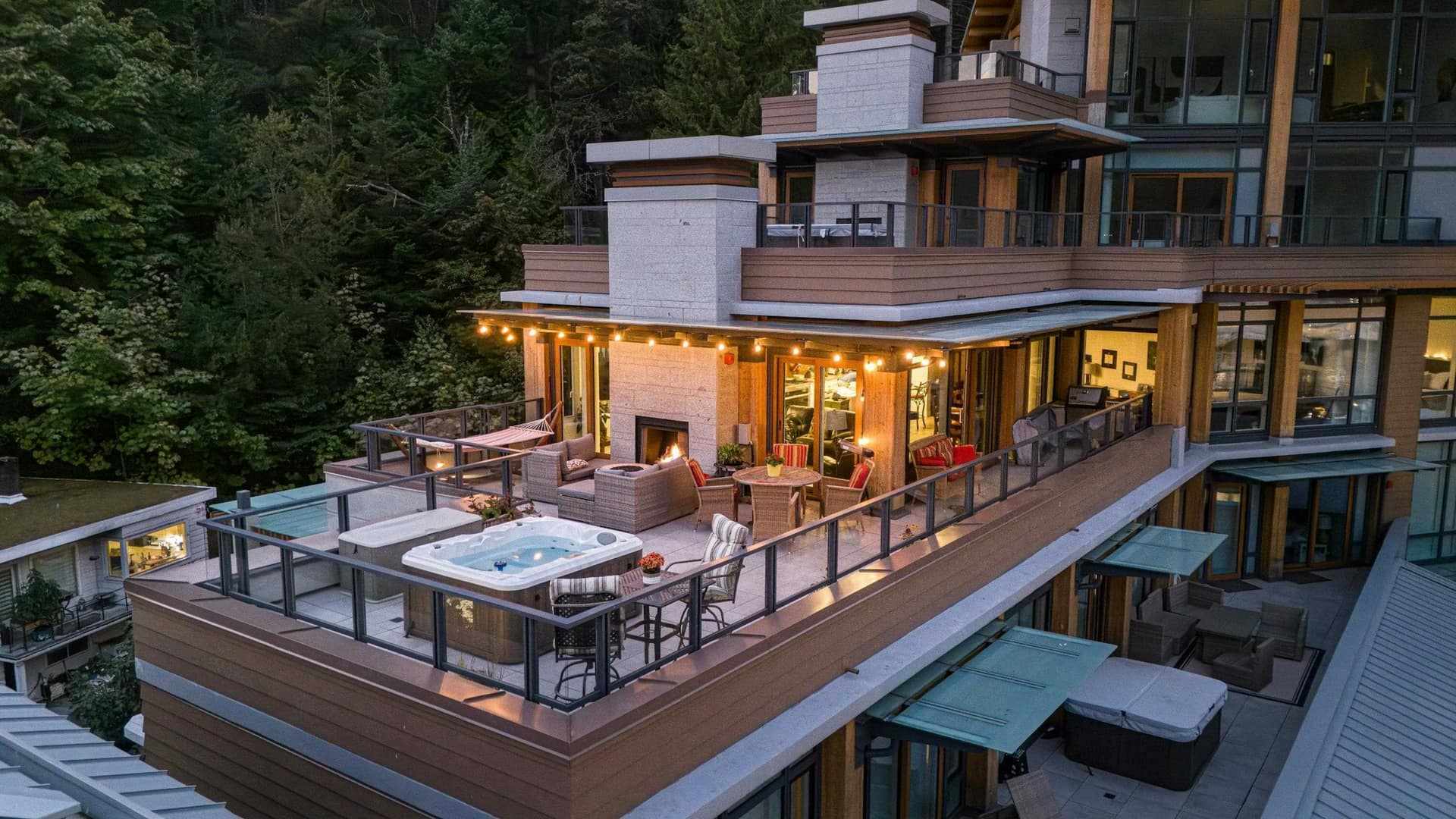 6687 Nelson Ave, West Vancouver, BC