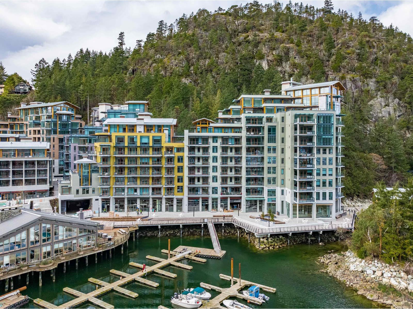 6699 Nelson Avenue, West Vancouver, BC